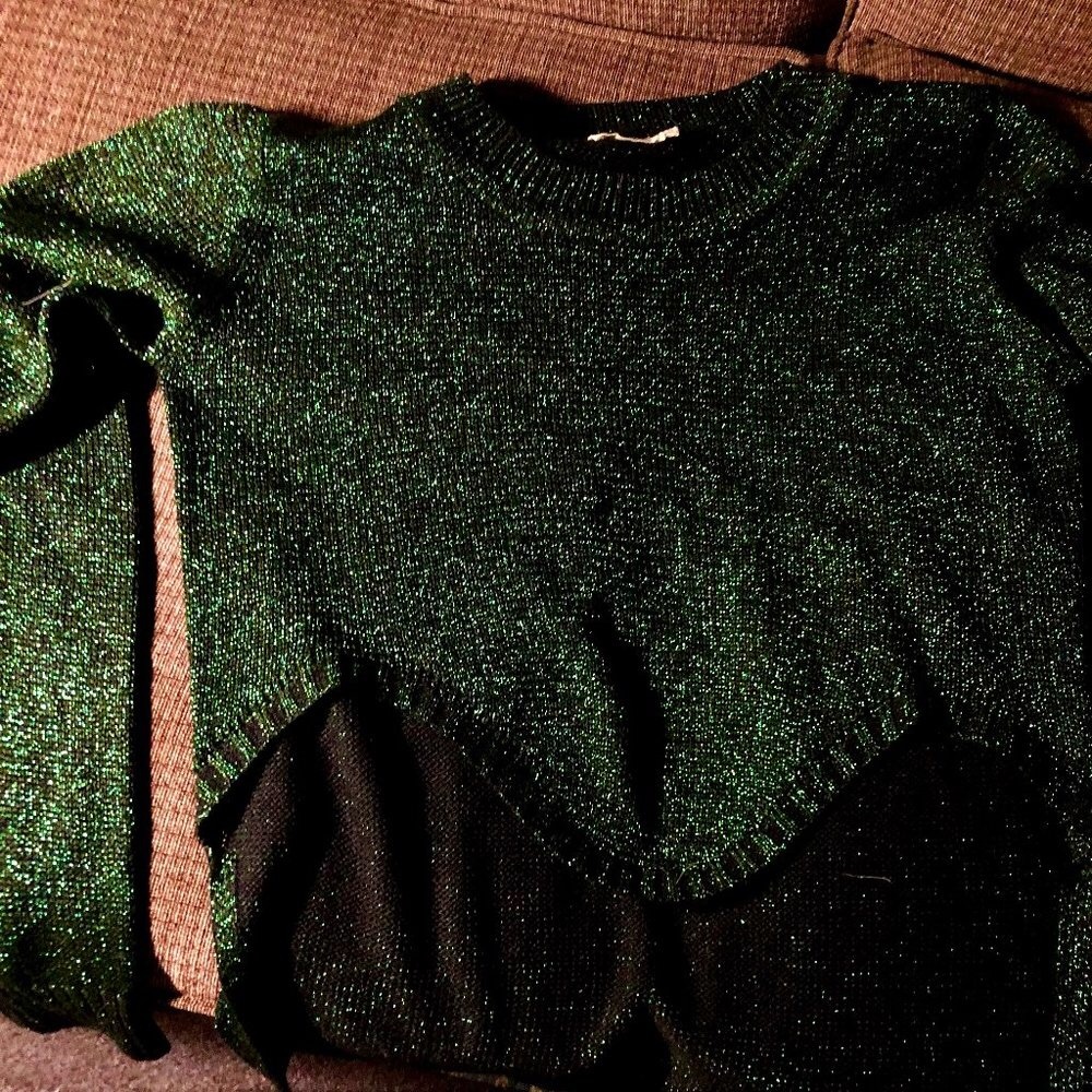 Essue Black & Green Glitter Sweater